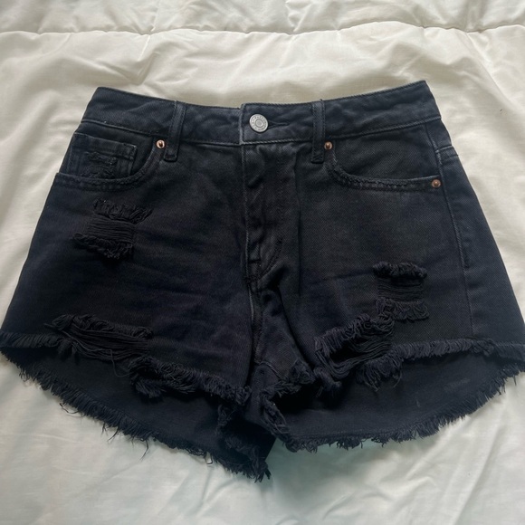 PacSun Black Ripped High Rise Jean Shorts - Picture 1 of 4